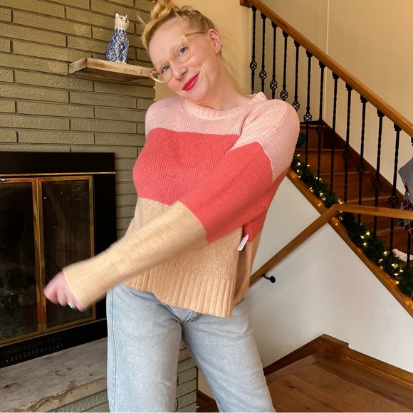 5/30🦄- American Eagle Stripped Color Blocked Knitted Sweater - Picture 2 of 6